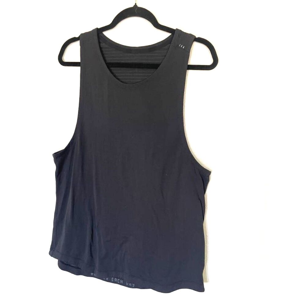 Men's Black lululemon tank size L